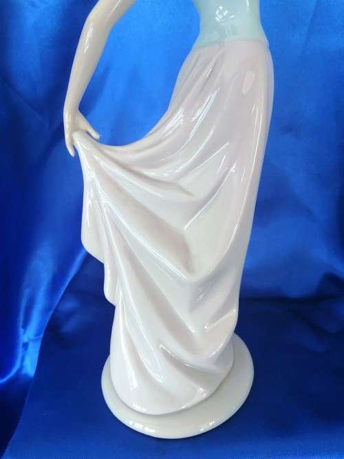 NAO BY LLADRO THE DANCE IS OVER LADY #1204  LARGE DANCER #