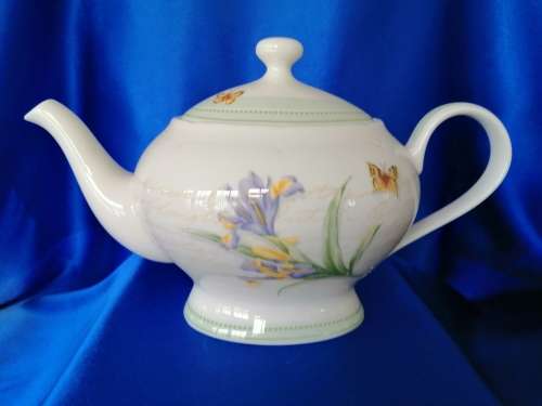 Large Marks and Spencers Tea-Pot