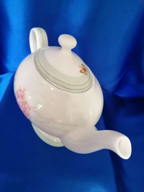 Large Marks and Spencers Tea-Pot