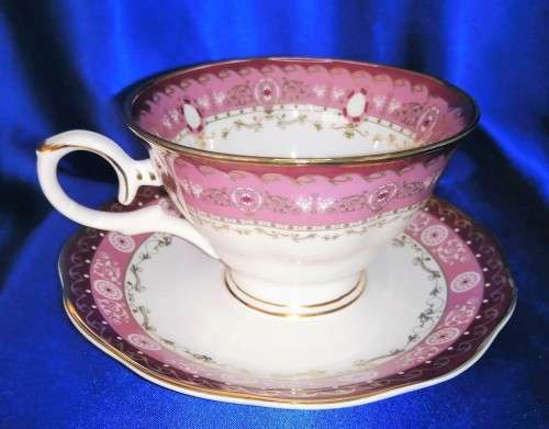 Large size cup and saucer beautiful Duo