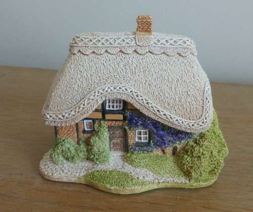 Lilliput Lane South East Collection BRAMBLE COTTAGE #