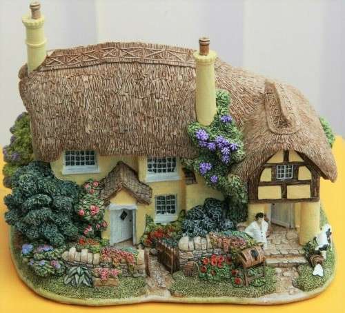 Miniature House - Lilliput Lane Buttermilk Farm #
