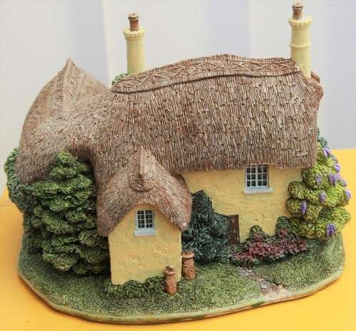 Miniature House - Lilliput Lane Buttermilk Farm #