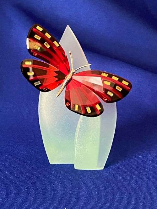 SWAROVSKI PARADISE ADENA LIGHT SIAM RED BUTTERFLY Boxed #