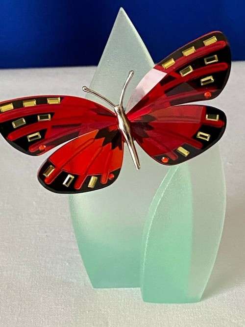 SWAROVSKI PARADISE ADENA LIGHT SIAM RED BUTTERFLY Boxed #