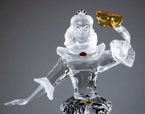 Swarovski Crystal 1999 Masquerade Trilogy Columbine Annual Edition