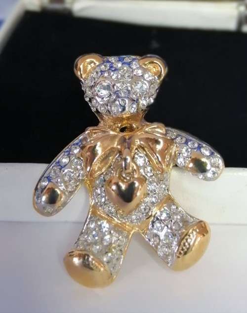Beautiful Vintage Gold and Crystal Teddy Bear Brooch
