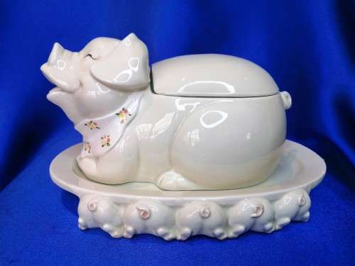Vintage 1983 Fitz and Floyd Porcelain Pig For the French Market Serving Dish and Plate #