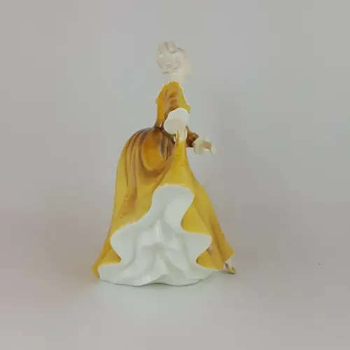 Royal Doulton Figurine KIRSTY No HN4783 Best of the Classics