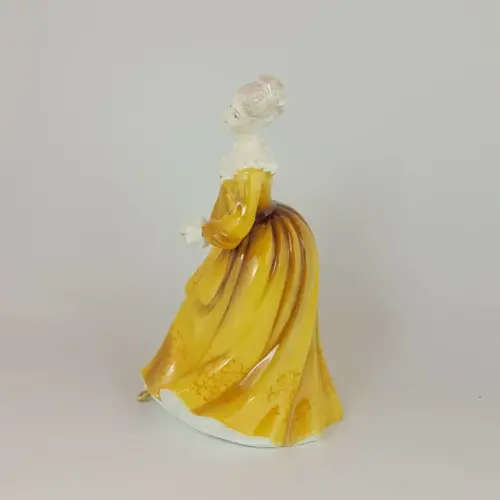 Royal Doulton Figurine KIRSTY No HN4783 Best of the Classics