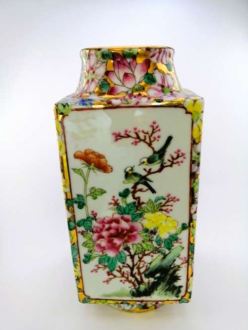 Chinese Tall Vase Famille Rose depicting maidens and dense flowerhead
