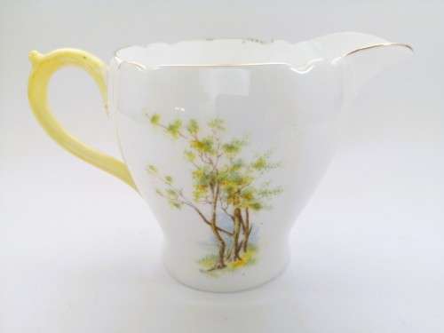 SHELLEY Daffodil Time Milk Jug ENGLAND