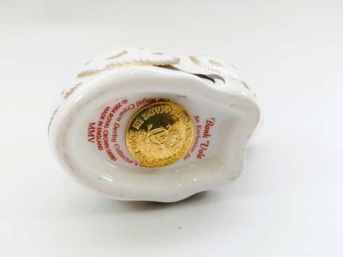 Royal Crown Derby Bank Vole Paperweight - Gold Stopper