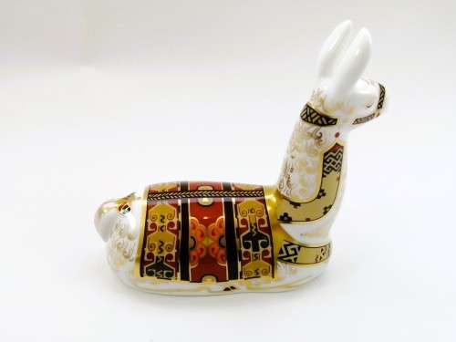 Royal Crown Derby Llama Paperweigh Gold Stopper