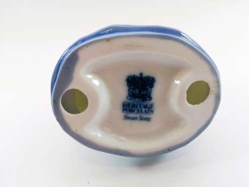 Heritage Porcelain Swan Family Ornament Figurine SWAN SONG