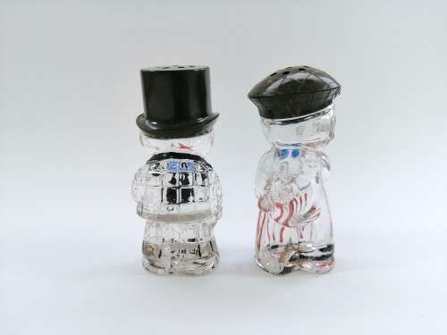 Vintage  Glass  Man and Woman with Hat Salt & Pepper Set