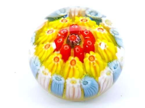 Stunning art glass paperweight MILLEFIORE