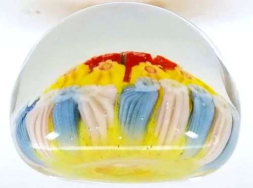 Stunning art glass paperweight MILLEFIORE