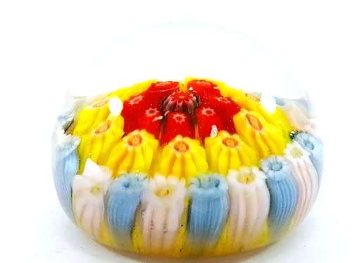 Stunning art glass paperweight MILLEFIORE
