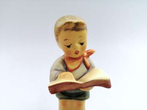 Goebel Hummel Figurine, Honor Student