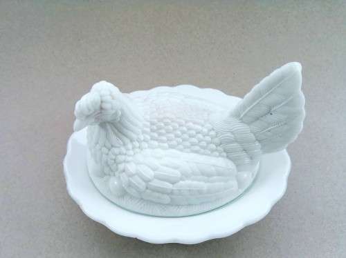 Vintage Large White Milk Glass Chicken on Nest covered dish