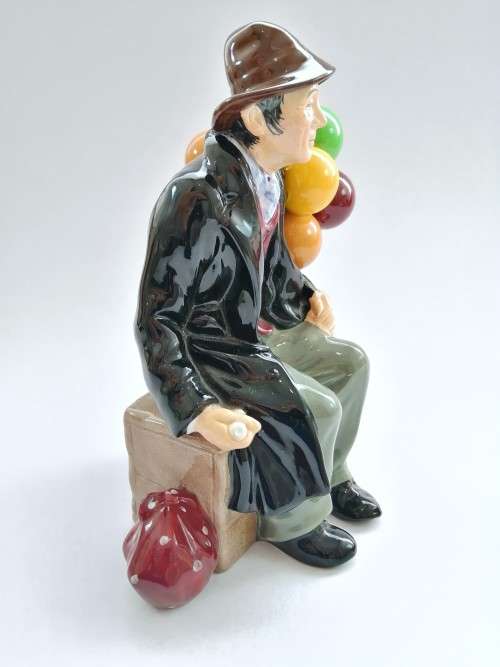 Vintage Royal Doulton HN1954 Balloon Man Early Version