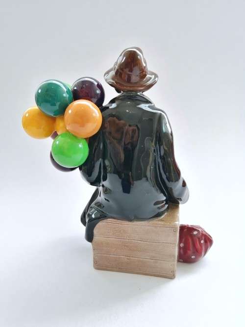 Vintage Royal Doulton HN1954 Balloon Man Early Version