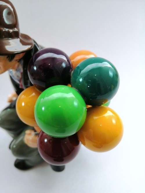 Vintage Royal Doulton HN1954 Balloon Man Early Version