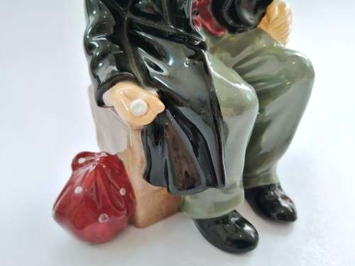 Vintage Royal Doulton HN1954 Balloon Man Early Version