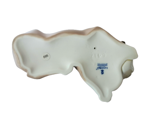 Lladro Unlikely Friends 6417 - Bulldog With Cat - Kitten Sleeping