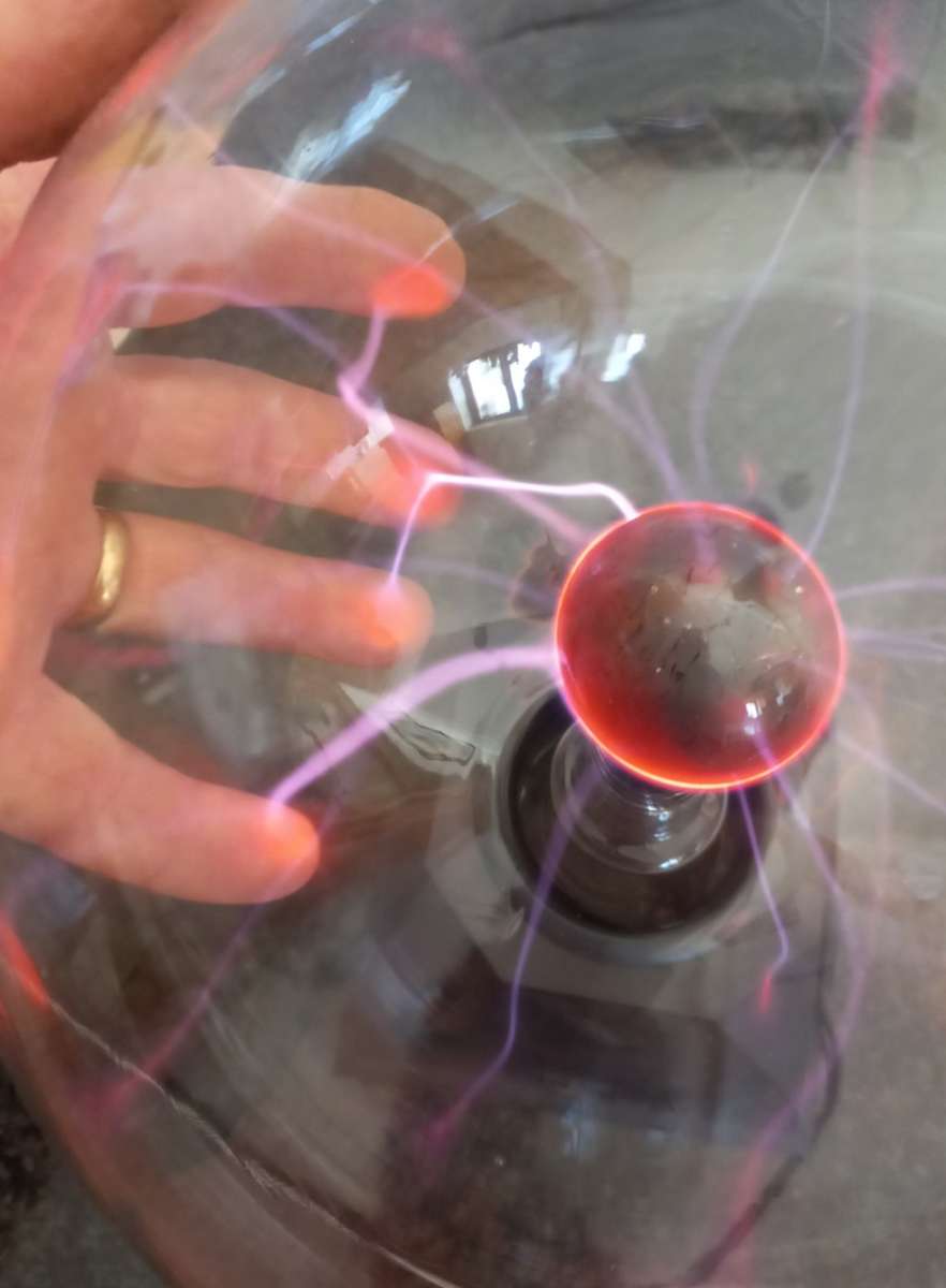 Retro 80s Plasma Ball-----Tested and working--Looks great.