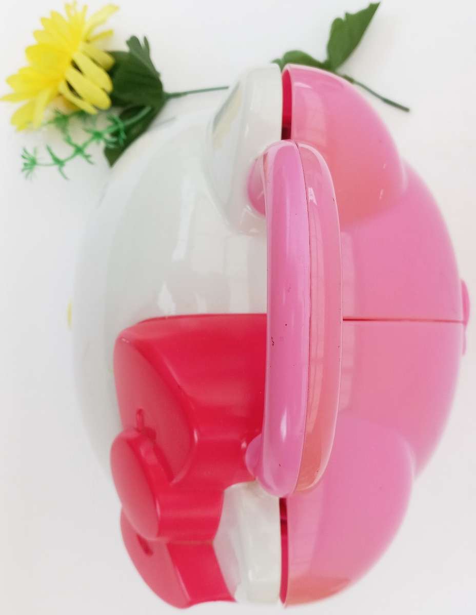 Hello Kitty Disco Carry Along Play Set Case Figures & Accessories