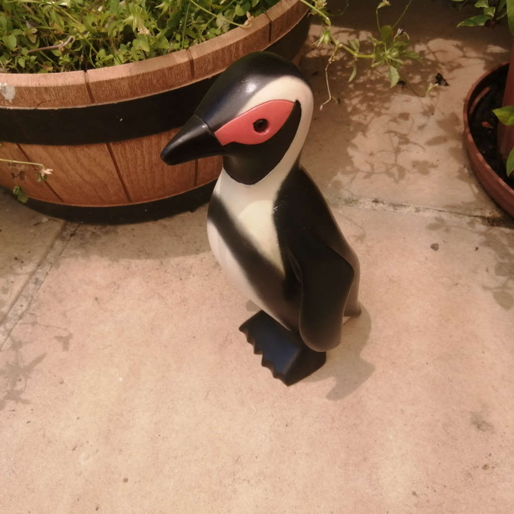 Feathers of Knysna Gallery carved and hand painted Jackass Penguin 1407/2000