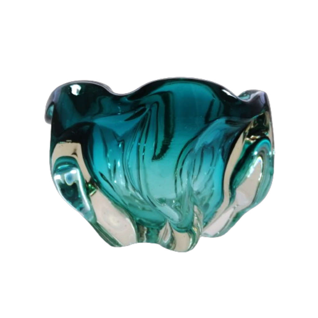 Murano Glass Beautiful Turquoise Blue ashtray doubles as a modern-day sweetie bowl.