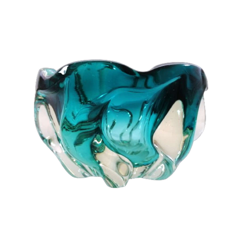 Murano Glass Beautiful Turquoise Blue ashtray doubles as a modern-day sweetie bowl.