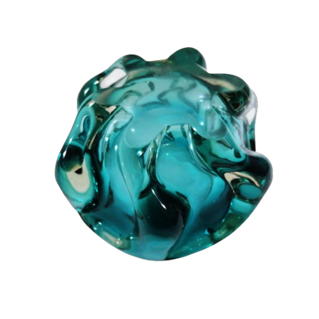 Murano Glass Beautiful Turquoise Blue ashtray doubles as a modern-day sweetie bowl.