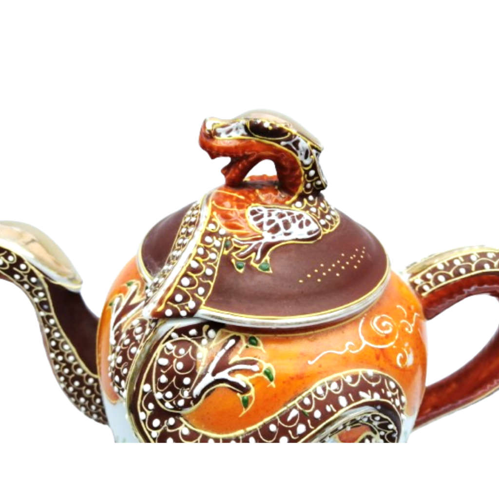 Oriental Dragon Embossed Stunning Tea Pot