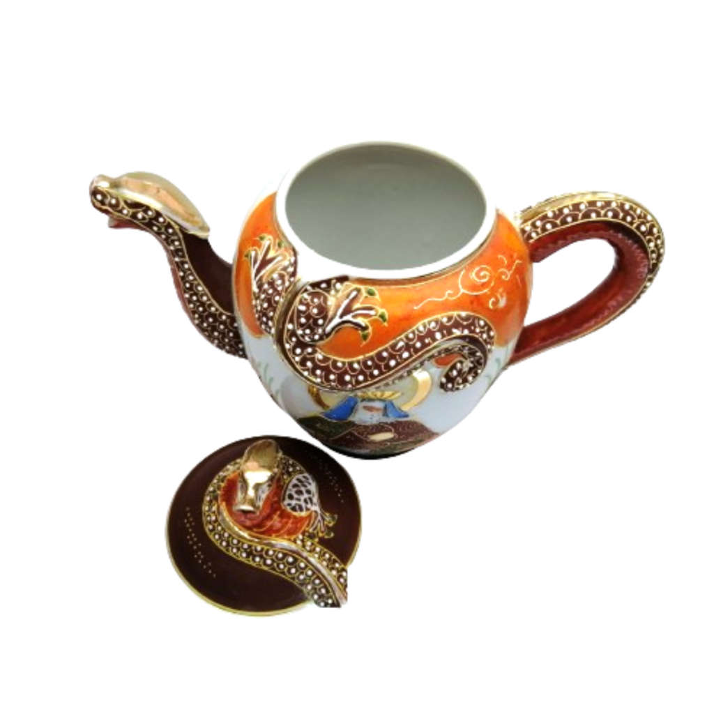 Oriental Dragon Embossed Stunning Tea Pot