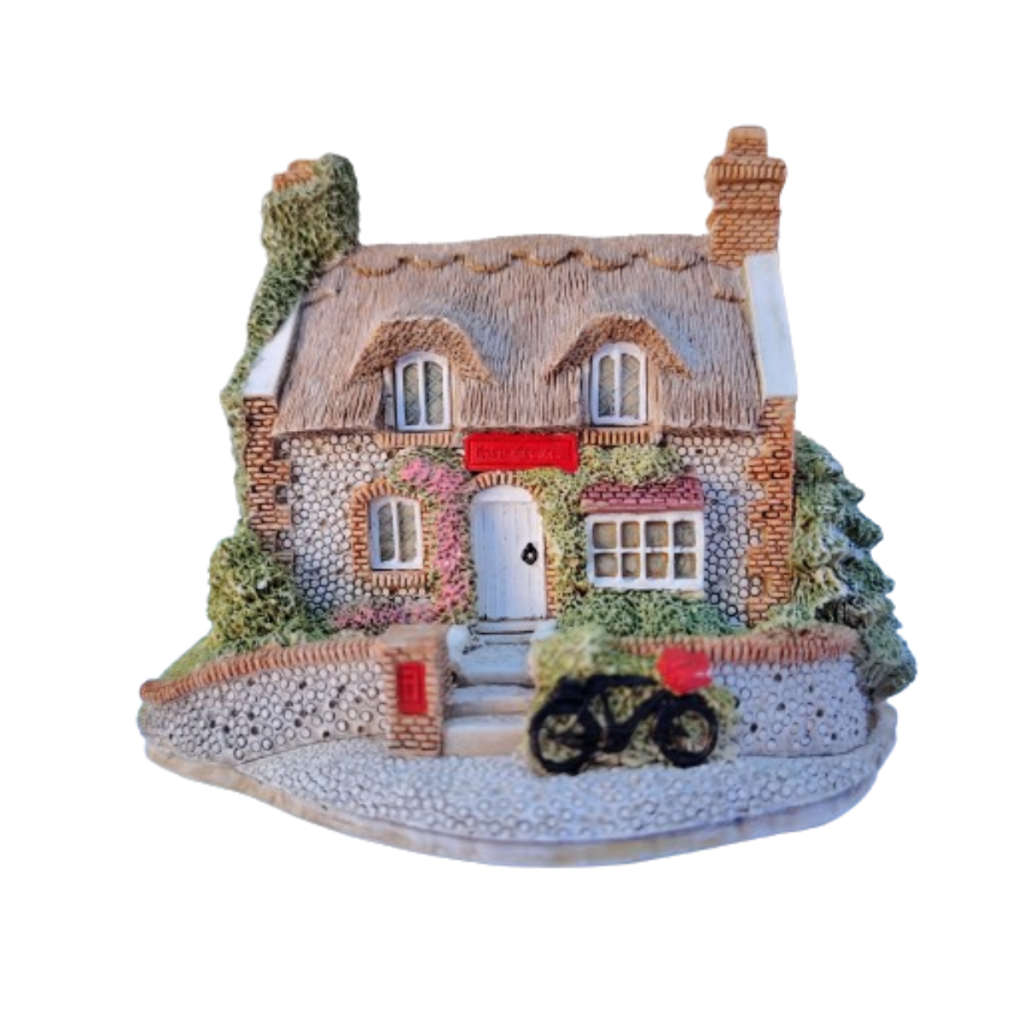 Lilliput lane Britians Mrs Pinkerton's Post Office