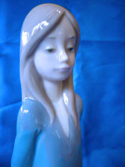 NAO by LLADRO PORCELAIN FIGURINE girl hands behind back