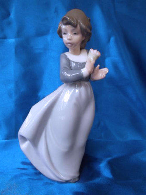 lladro Nao X-Large Lady With Hat