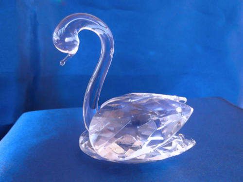 Stunning Cut Glass Austrian Crystal Swan