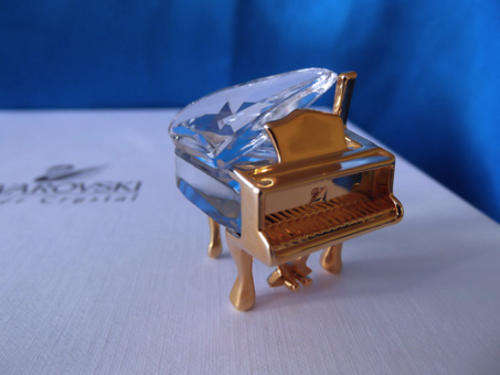 SWAROVSKI CRYSTAL MEMORIES MOMENTS GRAND PIANO GOLD PLATED BOXED