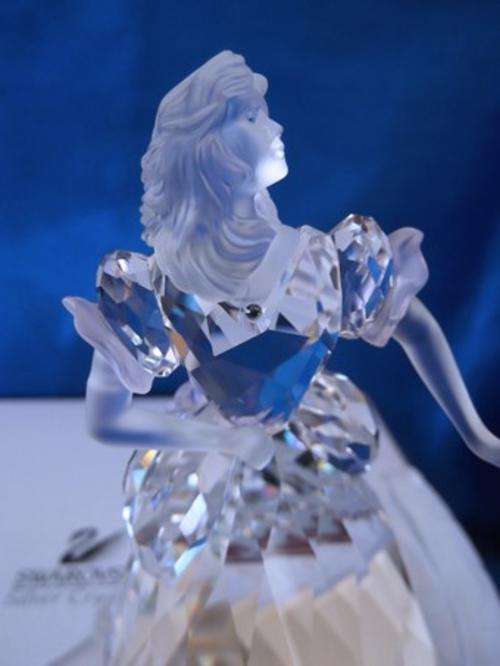SWAROVSKI CRYSTAL CINDERELLA MINT BOX/CERT RETIRED RARE