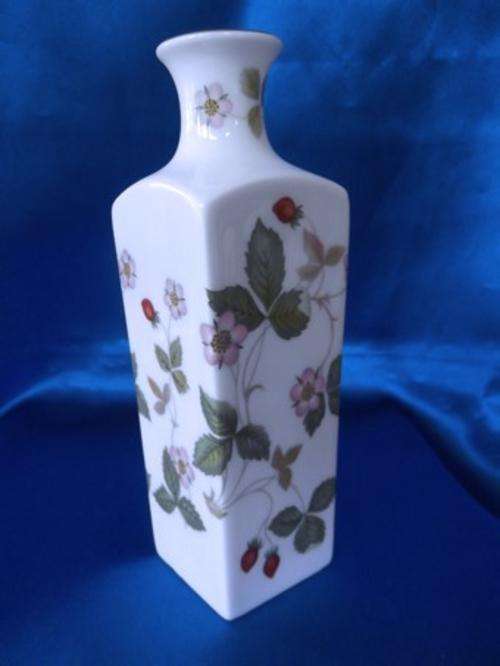 Wedgewood Wild Strawberry Tall Vase