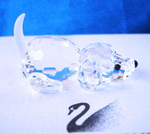 SWAROVSKI CRYSTAL BEAGLE PUPPY DOG PLAYING