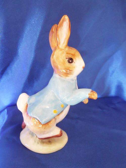 Beswick Beatrix Potter's " Peter Rabbit " 1098/1 GOLD #