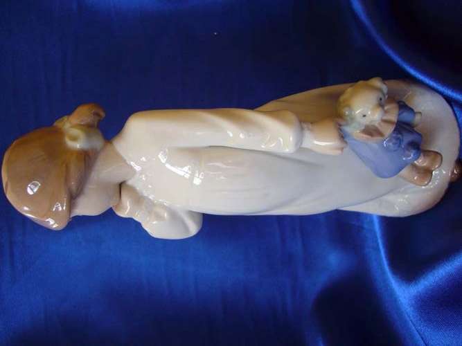 **** LLADRO / Nao " My Rag Doll " very sweet ****