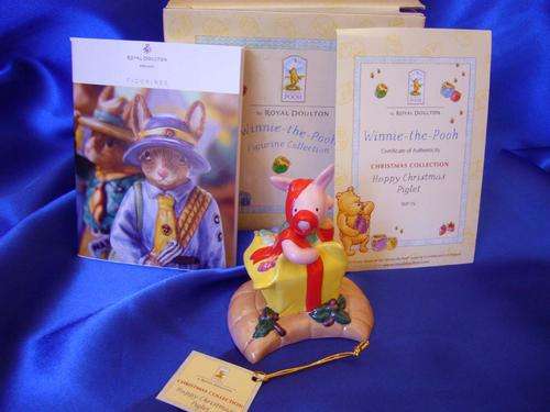 Winnie the Pooh by Royal Doulton - Disney " Happy Christmas Piglet "