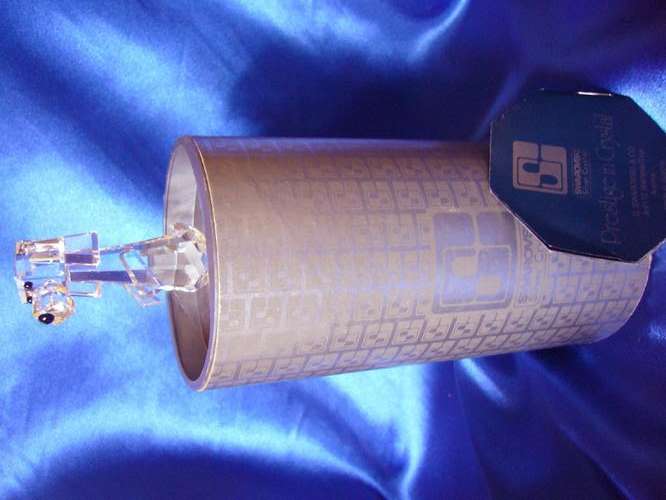 .SWAROVSKI CRYSTAL STANDING DOG PLUTO SC LOGO